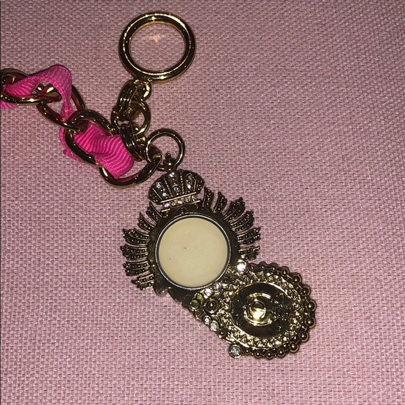Juicy Couture Gold & Hot Pink Bracelet Perfume Charm - Picture 6 of 6